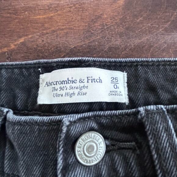 Abercrombie and Fitch 0 / 25 90s Straight Ultra High Rise Black Denim Jeans - Picture 8 of 13